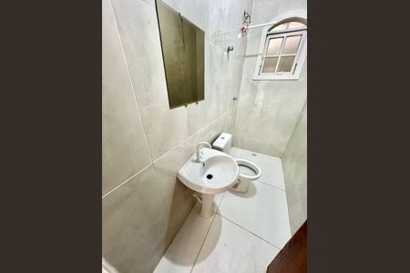 Casa para alugar com 50m², 2 quartos e sem vagaBanheiro