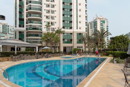 Apartamento à venda com 179m², 3 quartos e 2 vagas Apartamento à venda com 179m², 3 quartos e 2 vagasÁrea comum