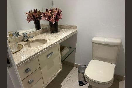 Apartamento à venda com 179m², 3 quartos e 2 vagas Apartamento à venda com 179m², 3 quartos e 2 vagasLavabo