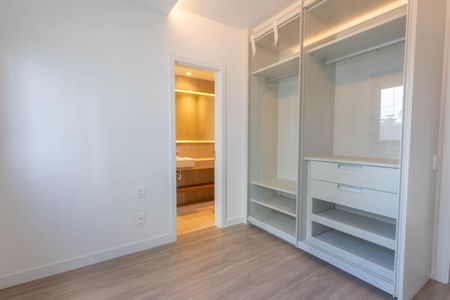 Apartamento à venda com 115m², 3 quartos e 2 vagas Apartamento à venda com 115m², 3 quartos e 2 vagasSuíte 3