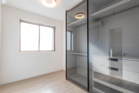 Apartamento à venda com 115m², 3 quartos e 2 vagas Apartamento à venda com 115m², 3 quartos e 2 vagasSuíte 2