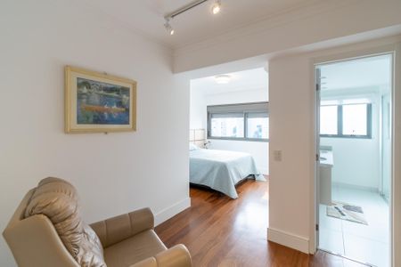 Apartamento à venda com 154m², 3 quartos e 2 vagasSuíte 1