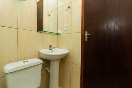 Casa para alugar com 170m², 3 quartos e 2 vagas Casa para alugar com 170m², 3 quartos e 2 vagasBanheiro Social