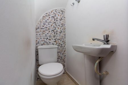 Casa para alugar com 170m², 3 quartos e 2 vagas Casa para alugar com 170m², 3 quartos e 2 vagasLavabo