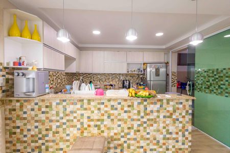 Casa de condomínio à venda com 270m², 4 quartos e 2 vagas Casa de condomínio à venda com 270m², 4 quartos e 2 vagasCozinha