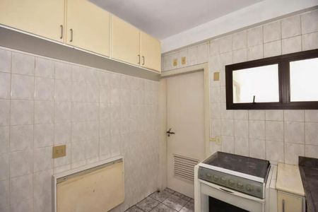 Apartamento à venda com 196m², 4 quartos e 3 vagas Apartamento à venda com 196m², 4 quartos e 3 vagasFoto 13