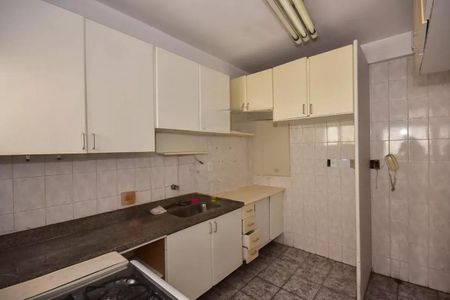 Apartamento à venda com 196m², 4 quartos e 3 vagas Apartamento à venda com 196m², 4 quartos e 3 vagasFoto 11