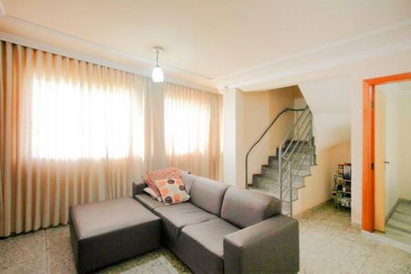 Apartamento à venda com 160m², 4 quartos e 2 vagasSala