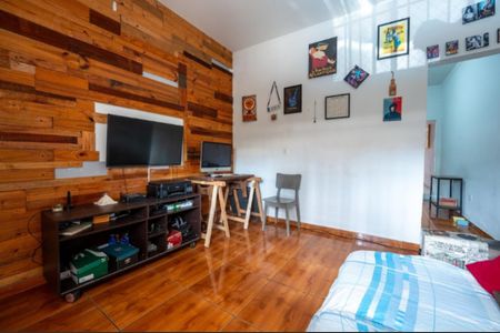 Casa à venda com 160m², 3 quartos e 2 vagas Casa à venda com 160m², 3 quartos e 2 vagasFoto 02