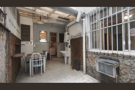 Apartamento à venda com 130m², 3 quartos e 1 vagaQuintal