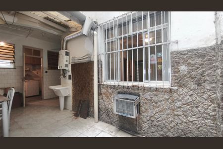 Apartamento à venda com 130m², 3 quartos e 1 vagaÁrea de Serviço