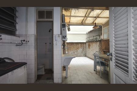 Apartamento à venda com 130m², 3 quartos e 1 vagaÁrea de Serviço