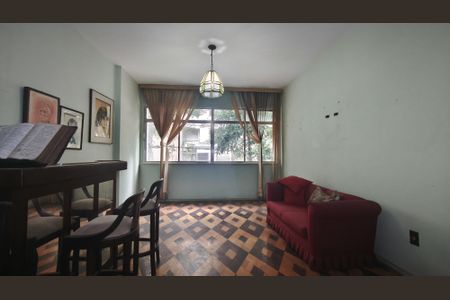 Apartamento à venda com 130m², 3 quartos e 1 vagaSala