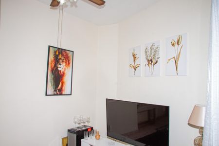 Apartamento à venda com 90m², 2 quartos e 1 vagaSala