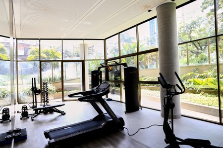 Apartamento à venda com 88m², 3 quartos e 2 vagas Apartamento à venda com 88m², 3 quartos e 2 vagasÁrea comum - Academia