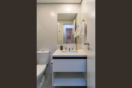 Apartamento para alugar com 65m², 2 quartos e 2 vagas Apartamento para alugar com 65m², 2 quartos e 2 vagasBanheiro da Suíte