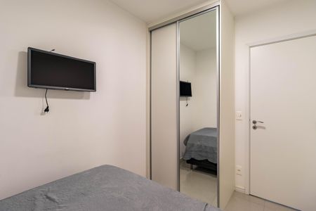 Apartamento para alugar com 65m², 2 quartos e 2 vagas Apartamento para alugar com 65m², 2 quartos e 2 vagasQuarto