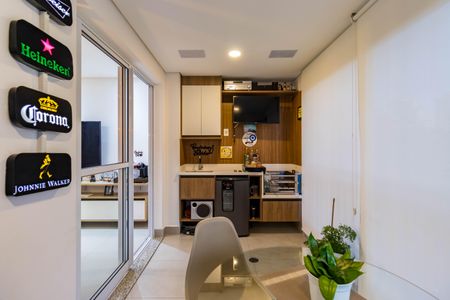 Apartamento para alugar com 65m², 2 quartos e 2 vagas Apartamento para alugar com 65m², 2 quartos e 2 vagasSala