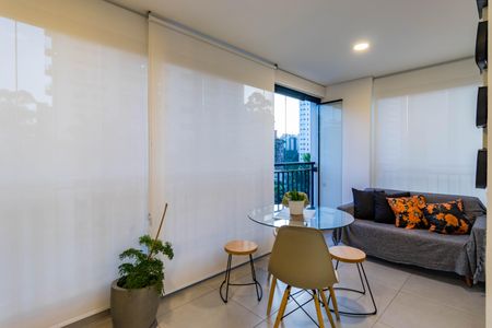 Apartamento para alugar com 65m², 2 quartos e 2 vagas Apartamento para alugar com 65m², 2 quartos e 2 vagasSala