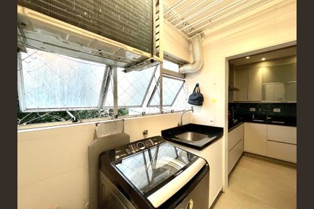 Apartamento à venda com 124m², 3 quartos e 2 vagasÁrea de Serviço