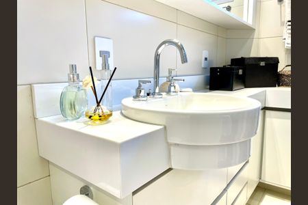 Apartamento à venda com 124m², 3 quartos e 2 vagasBanheiro da Suíte