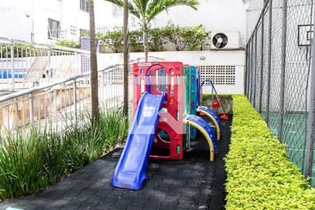 Apartamento à venda com 124m², 3 quartos e 2 vagasÁrea comum - Playground