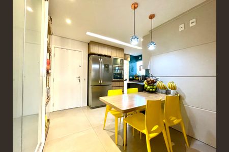 Apartamento à venda com 124m², 3 quartos e 2 vagasCozinha