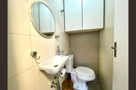 Apartamento à venda com 124m², 3 quartos e 2 vagasBanheiro de serviço