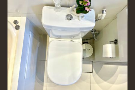 Apartamento à venda com 124m², 3 quartos e 2 vagasBanheiro da Suíte