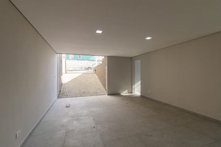 Casa para alugar com 230m², 3 quartos e 5 vagas Casa para alugar com 230m², 3 quartos e 5 vagasGaragem