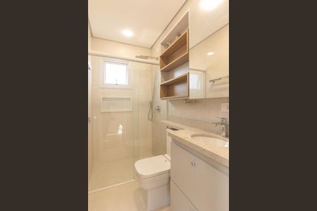 Casa para alugar com 230m², 3 quartos e 5 vagas Casa para alugar com 230m², 3 quartos e 5 vagasBanheiro Social 1