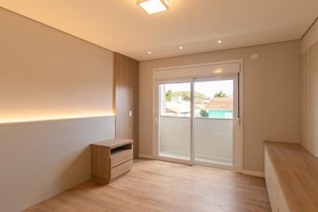 Casa para alugar com 230m², 3 quartos e 5 vagas Casa para alugar com 230m², 3 quartos e 5 vagasQuarto 2 Suíte