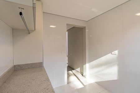Casa para alugar com 230m², 3 quartos e 5 vagas Casa para alugar com 230m², 3 quartos e 5 vagasÁrea de Serviço