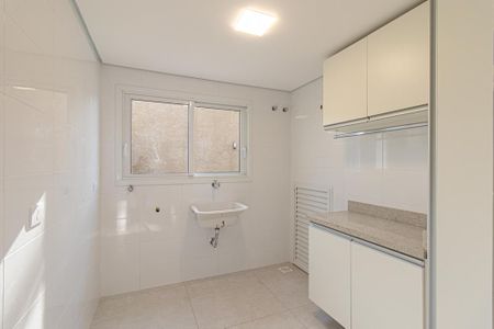 Casa para alugar com 230m², 3 quartos e 5 vagas Casa para alugar com 230m², 3 quartos e 5 vagasÁrea de Serviço