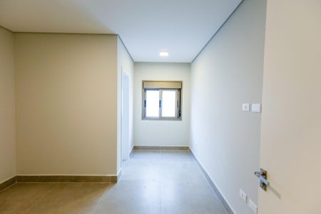 Casa à venda com 520m², 5 quartos e 4 vagas Casa à venda com 520m², 5 quartos e 4 vagasQuarto Suíte 3