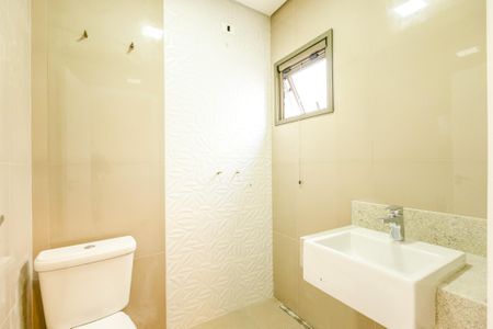 Casa à venda com 520m², 5 quartos e 4 vagas Casa à venda com 520m², 5 quartos e 4 vagasBanheiro da Suíte 3