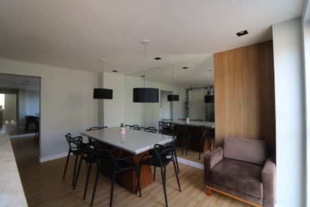 Apartamento à venda com 30m², 2 quartos e sem vagaÁrea comum 