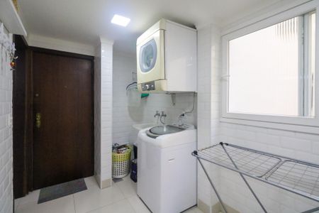 Apartamento à venda com 124m², 3 quartos e 2 vagasÁrea de Serviço