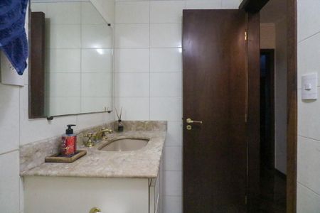 Apartamento à venda com 124m², 3 quartos e 2 vagasBanheiro Social