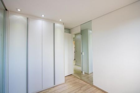 Apartamento à venda com 67m², 2 quartos e 1 vagaQuarto 2