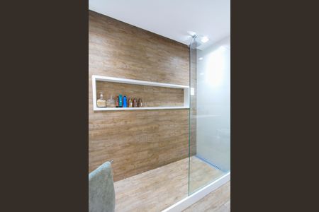 Apartamento à venda com 296m², 4 quartos e 3 vagas Apartamento à venda com 296m², 4 quartos e 3 vagasBanheiro da Suíte 2