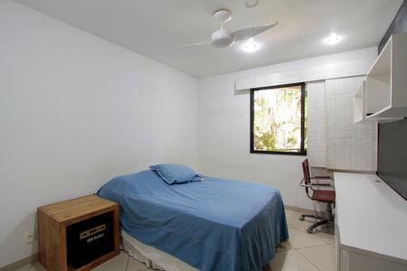 Apartamento à venda com 296m², 4 quartos e 3 vagas Apartamento à venda com 296m², 4 quartos e 3 vagasQuarto 1