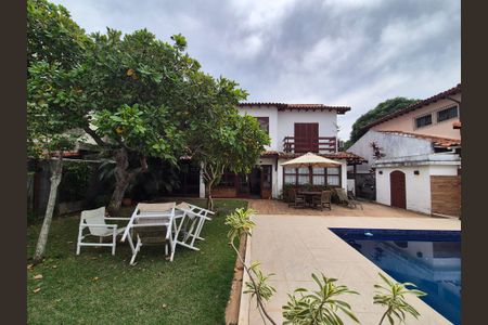 Casa à venda com 453m², 4 quartos e 3 vagasÁrea externa