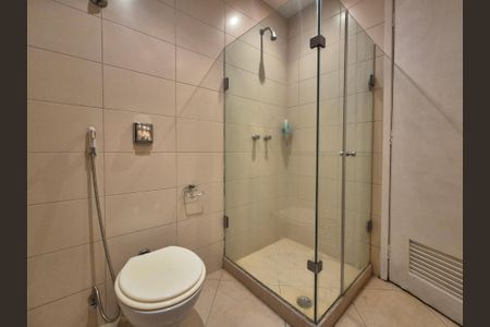 Casa à venda com 453m², 4 quartos e 3 vagasBanheiro