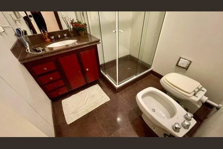 Apartamento à venda com 180m², 3 quartos e 2 vagas