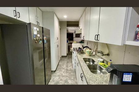 Apartamento à venda com 180m², 3 quartos e 2 vagas