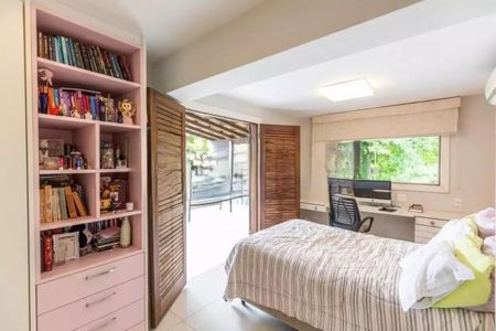 Casa à venda com 5 quartos, 631m² em Barra da Tijuca, Rio de Janeiro