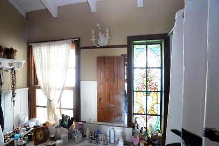 Casa à venda com 302m², 3 quartos e 1 vaga Casa à venda com 302m², 3 quartos e 1 vagaSuíte