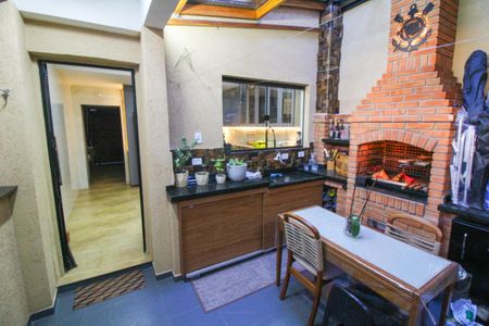 Casa à venda com 116m², 2 quartos e 1 vagaChurrasqueira