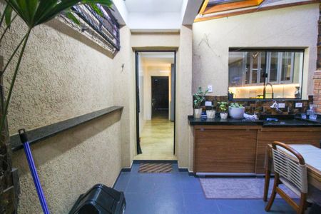 Casa à venda com 116m², 2 quartos e 1 vagaChurrasqueira